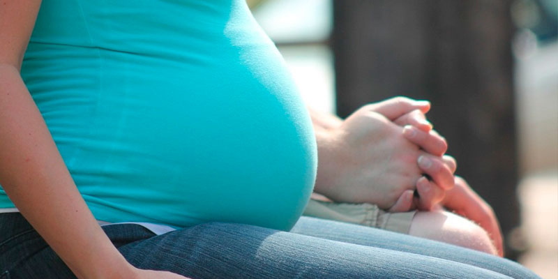 Poder Judicial reconoce paternidad a pareja que alquiló vientre