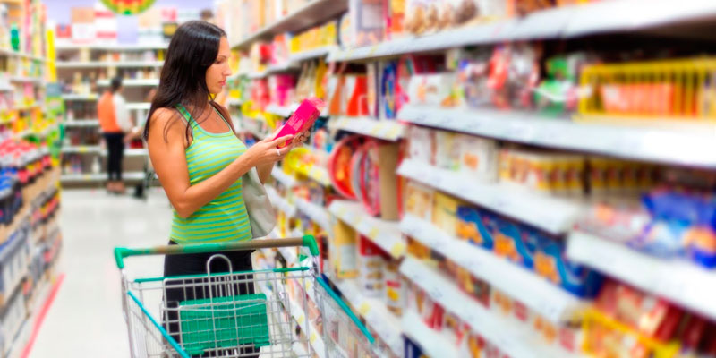 Incluirían colores en el etiquetado de productos para diferenciar los índices de azúcar, grasas y sales